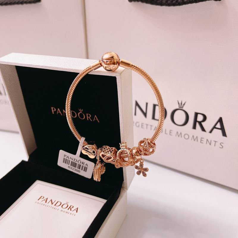 Pandora bracelet 17-21 05yxx89